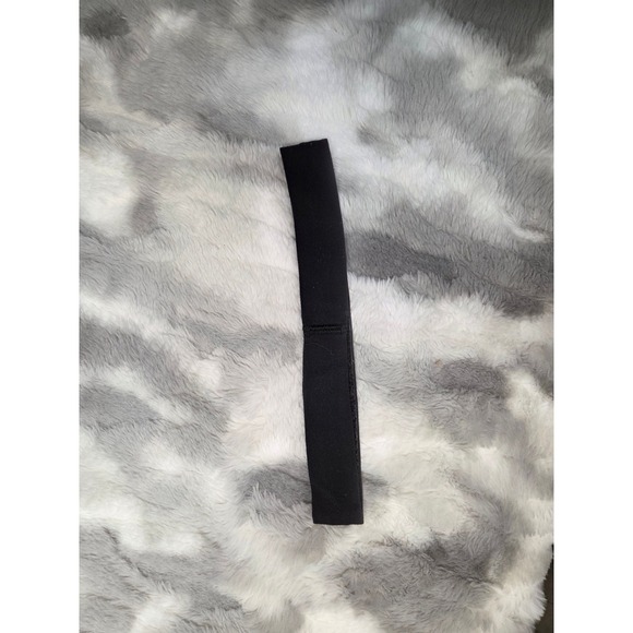 Lululemon Womens Luxtreme Training Headband - Picture 2 of 2